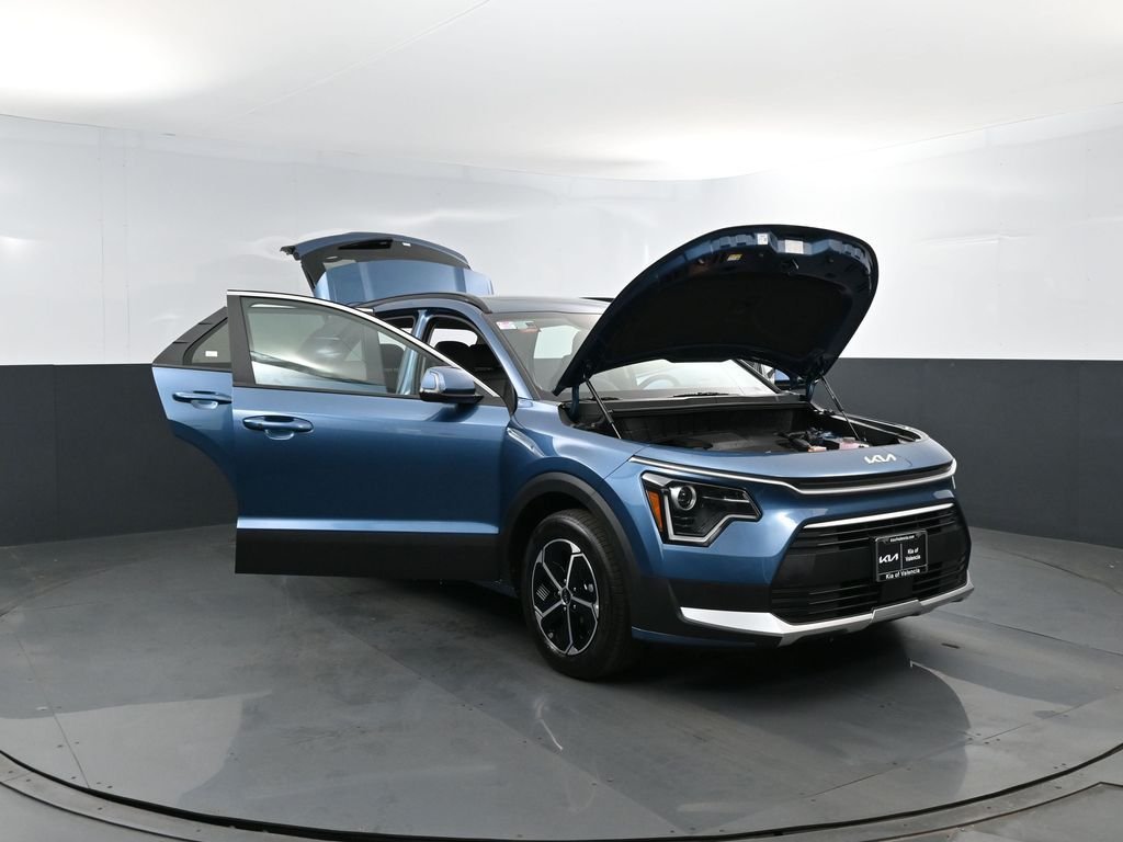 New 2026 Mineral Blue Kia EX image 27
