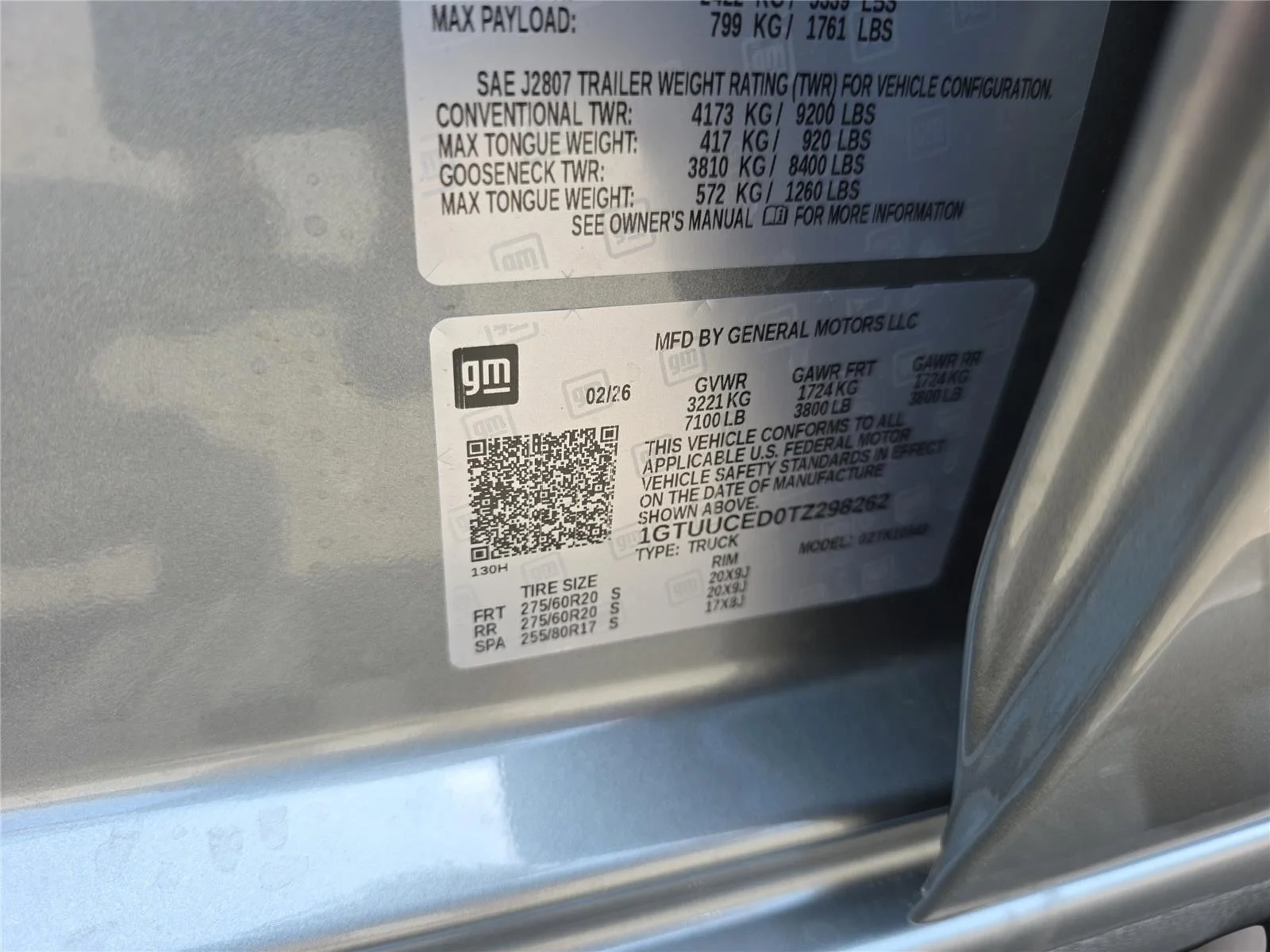 New 2026 Sterling Metallic GMC Elevation image 30
