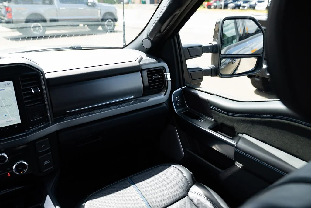 Used 2026 Gray Ford Platinum image 10