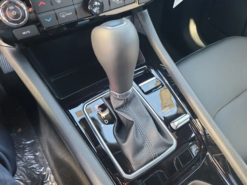 New 2026 White Jeep Limited image 23