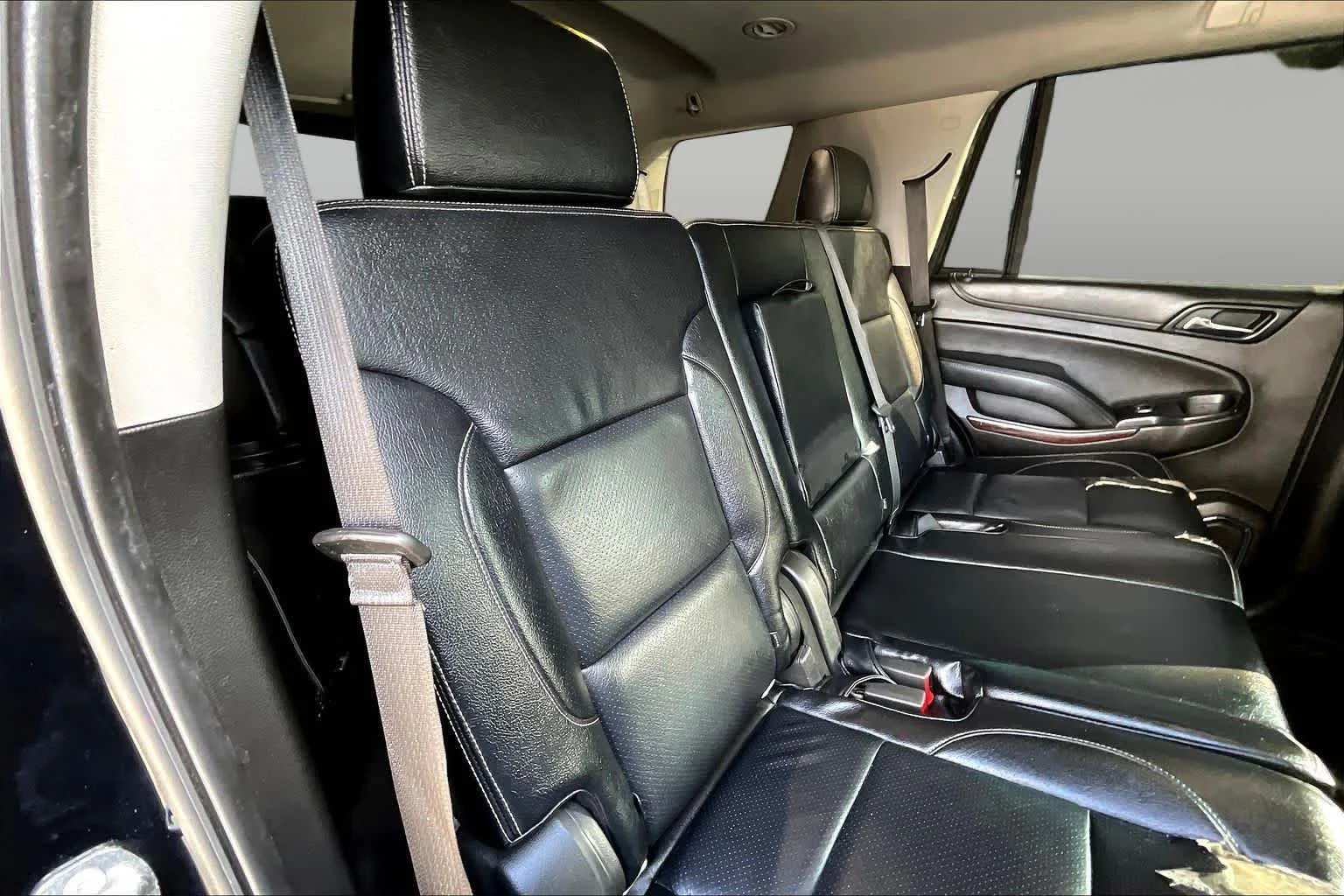 Used 2018 Onyx Black GMC SLE image 18