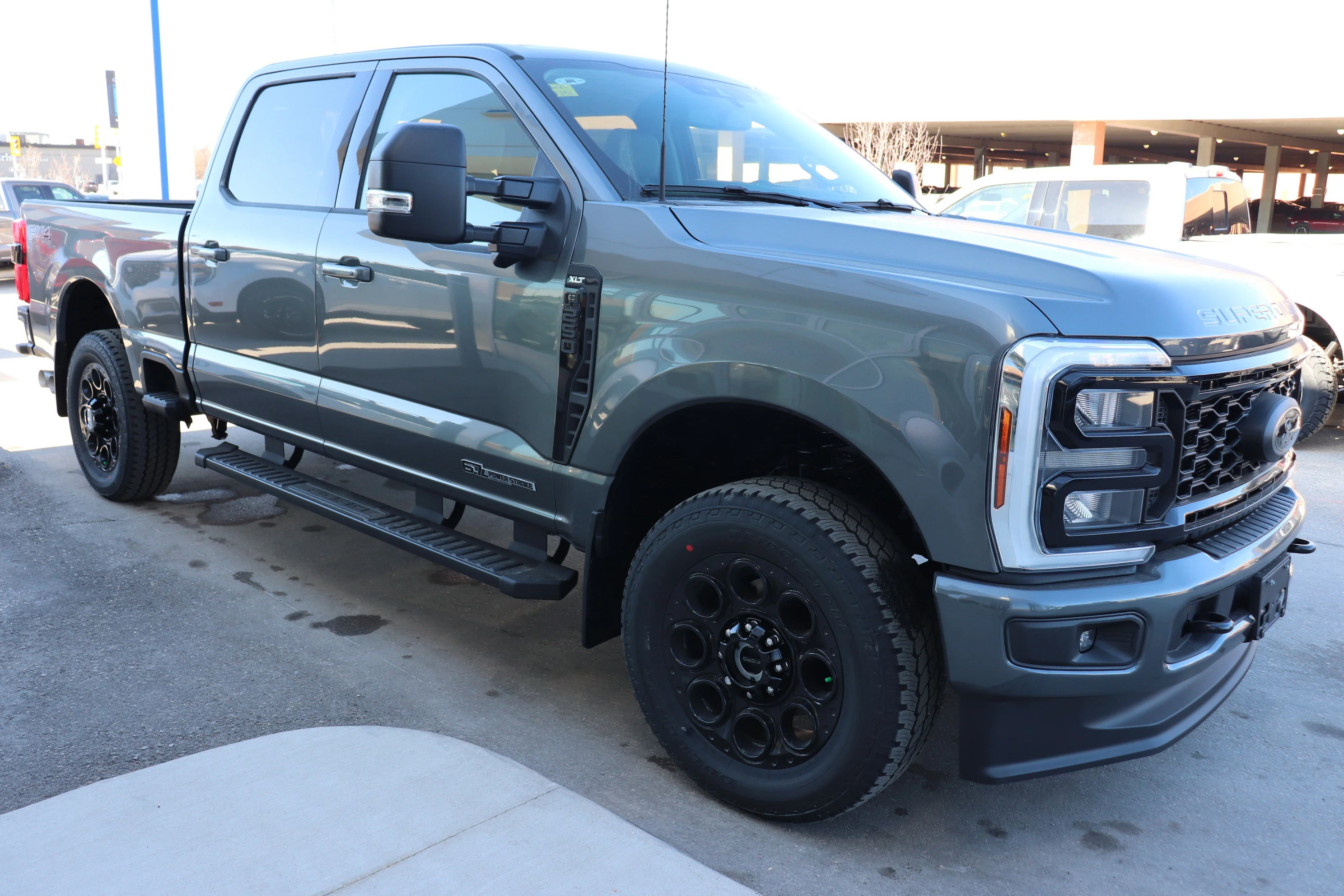 New 2026 Carbonized Grey Metallic Ford XLT image 5