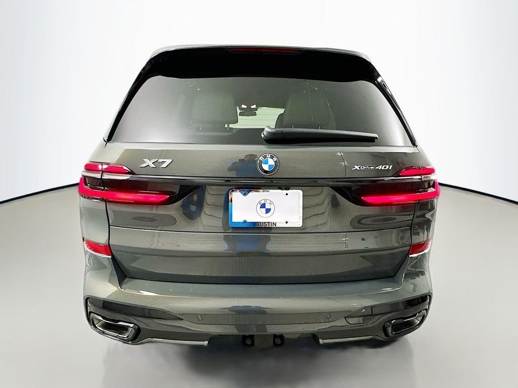New 2027 Dravit Grey Metallic BMW xDrive40i image 6