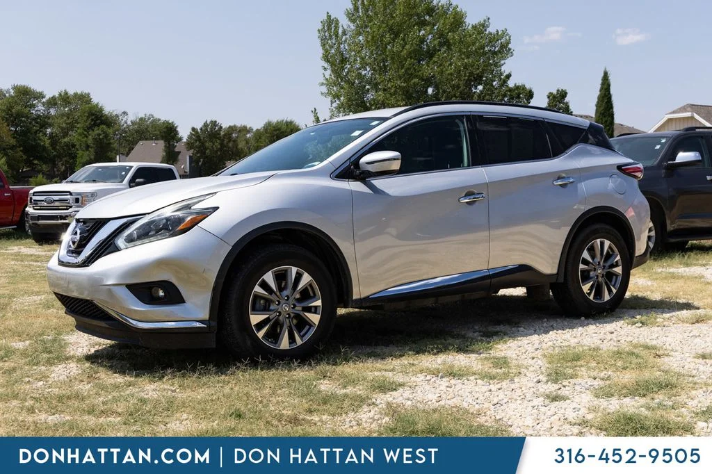Used 2018 Nissan Murano SV with VIN 5N1AZ2MG2JN143903 for sale in Park City, KS
