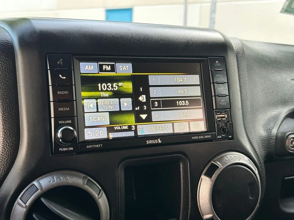Used 2017 White Jeep Sport image 21