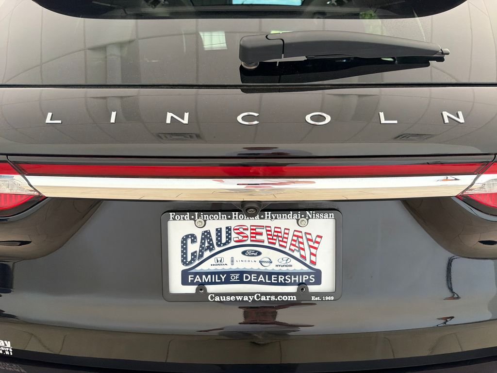 Used 2023 Black Metallic Lincoln Reserve image 36