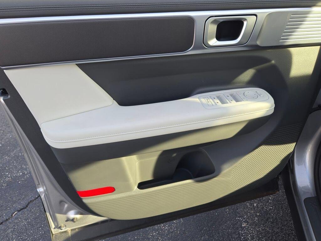 New 2026 Silver Hyundai SEL AWD image 19