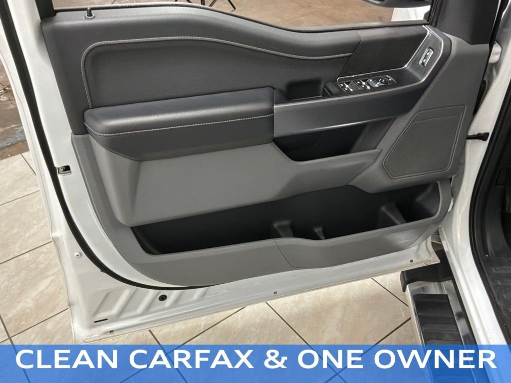 Certified Used 2025 Oxford White Ford XLT image 4