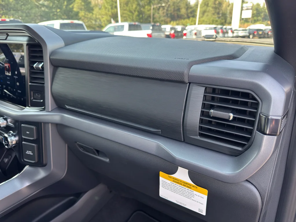 New 2026 Carbonized Gray Metallic Ford XLT image 14