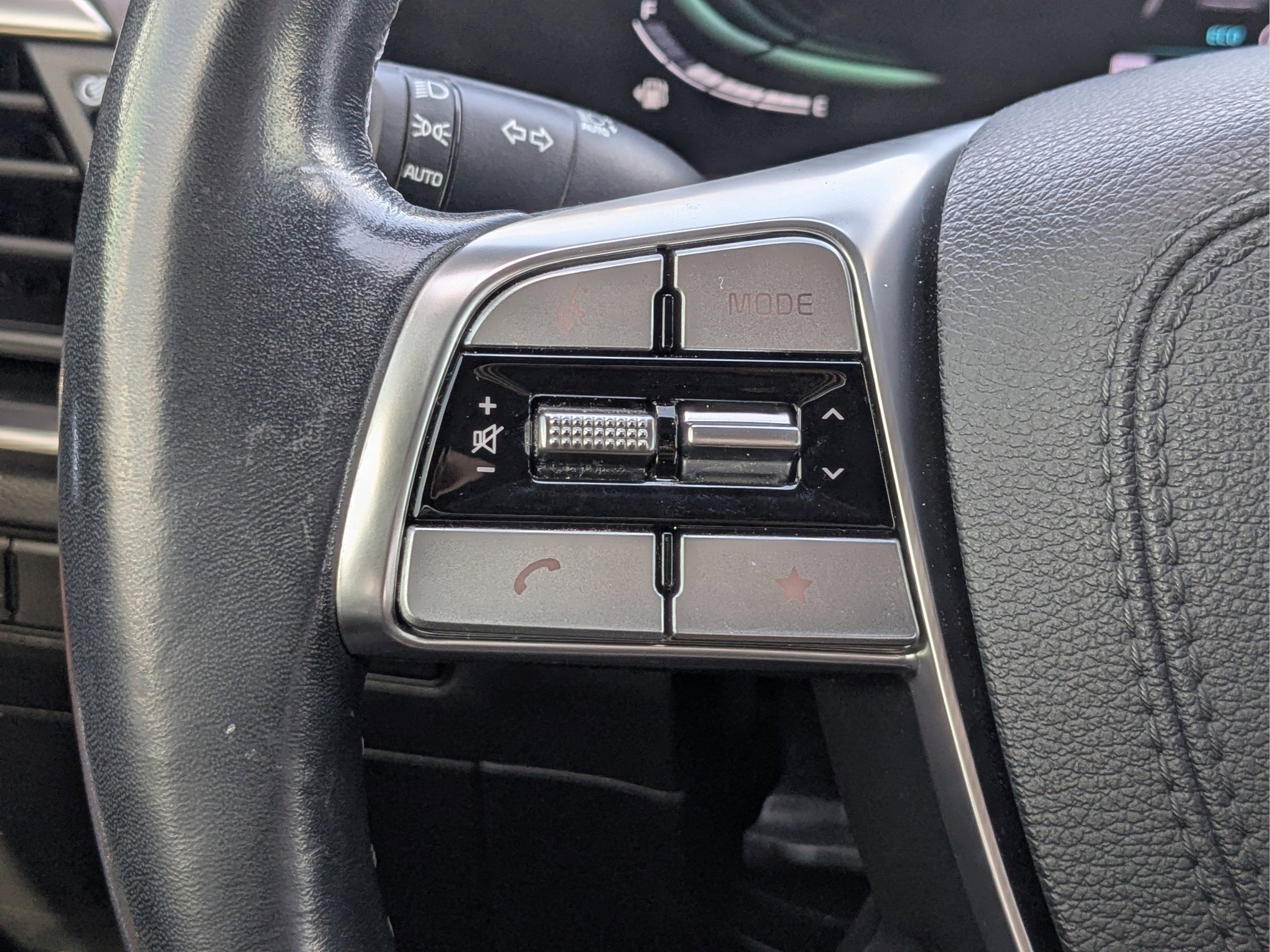 2024 Kia Telluride EX - Photo 29