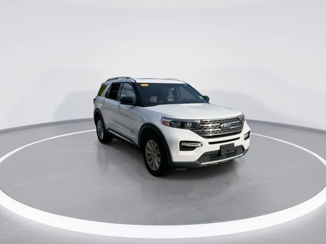Used 2022 White Ford King Ranch image 2