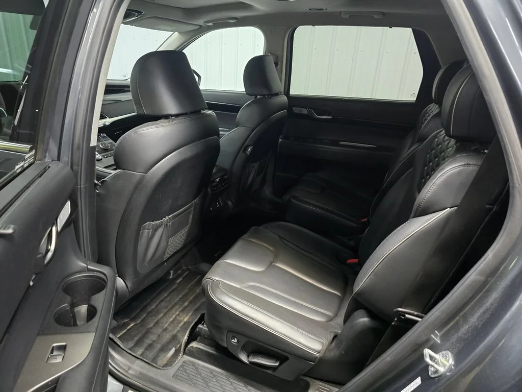 Used 2022 Gy Hyundai Limited image 20
