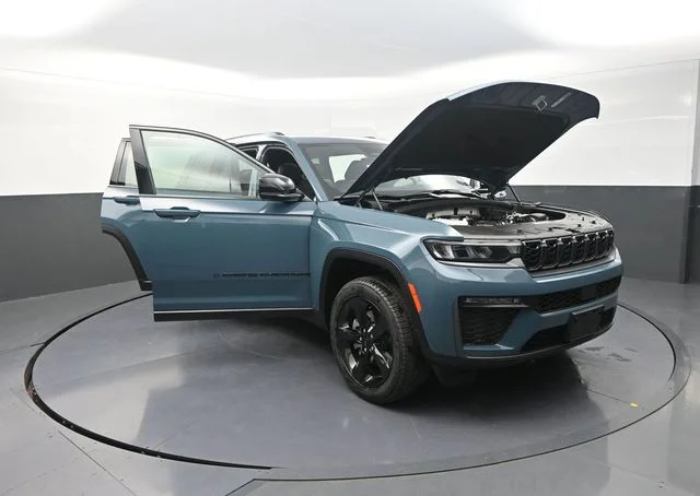 New 2026 Steel Blue Jeep Limited image 33