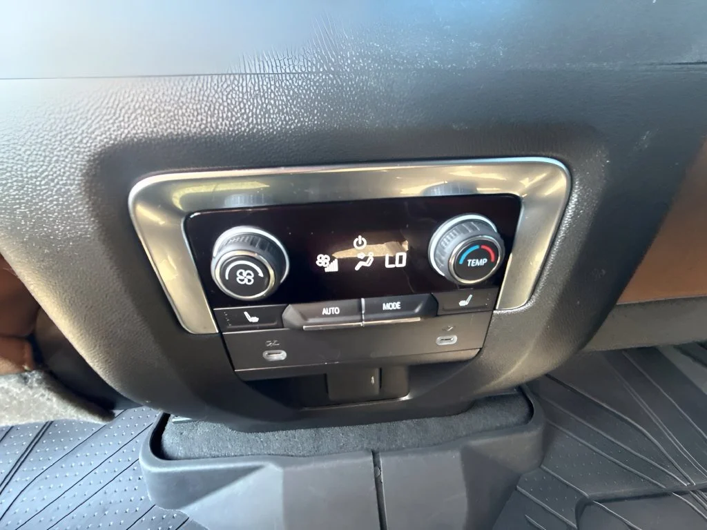 Used 2024 Red Chevrolet High Country image 12