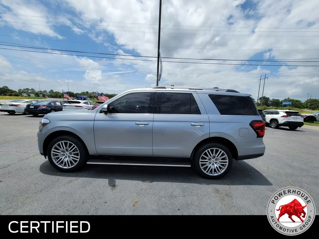 Used 2022 Silver Ford Limited image 2