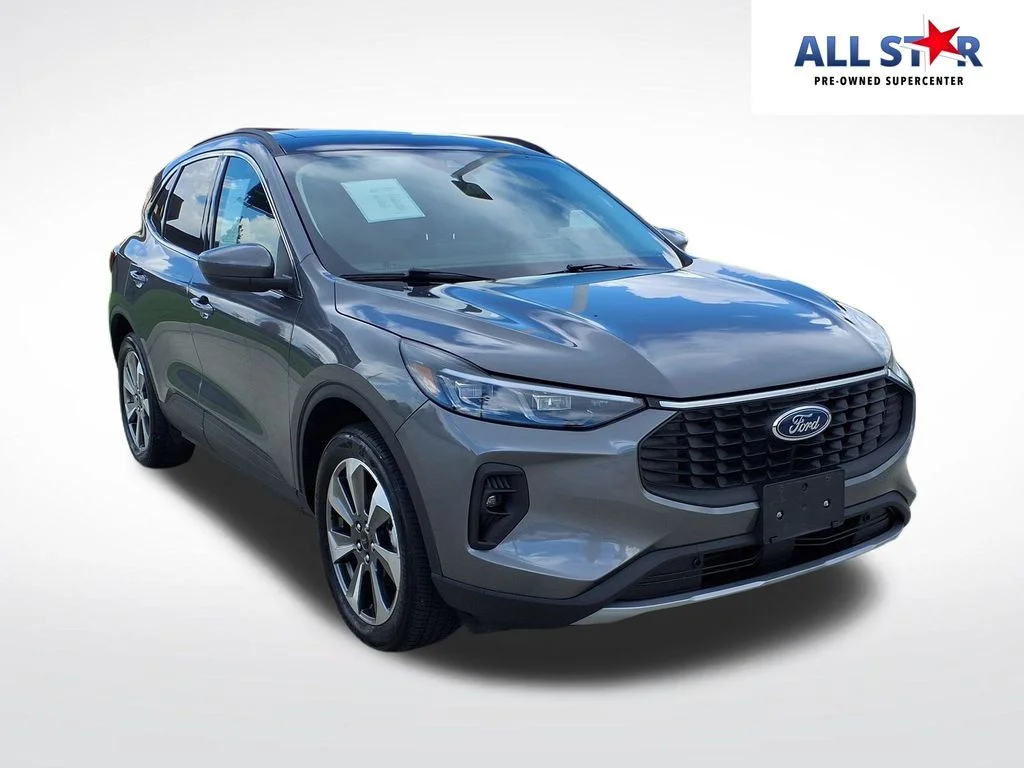 Used 2025 Gray Ford Platinum image 1