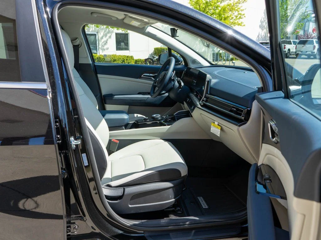 Certified Used 2025 Black Kia EX image 10