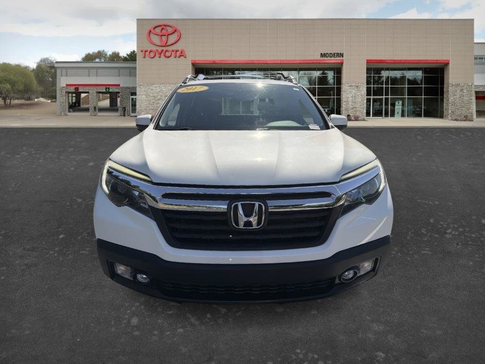 Used 2017 White Diamond Pearl Honda RTL-T image 2