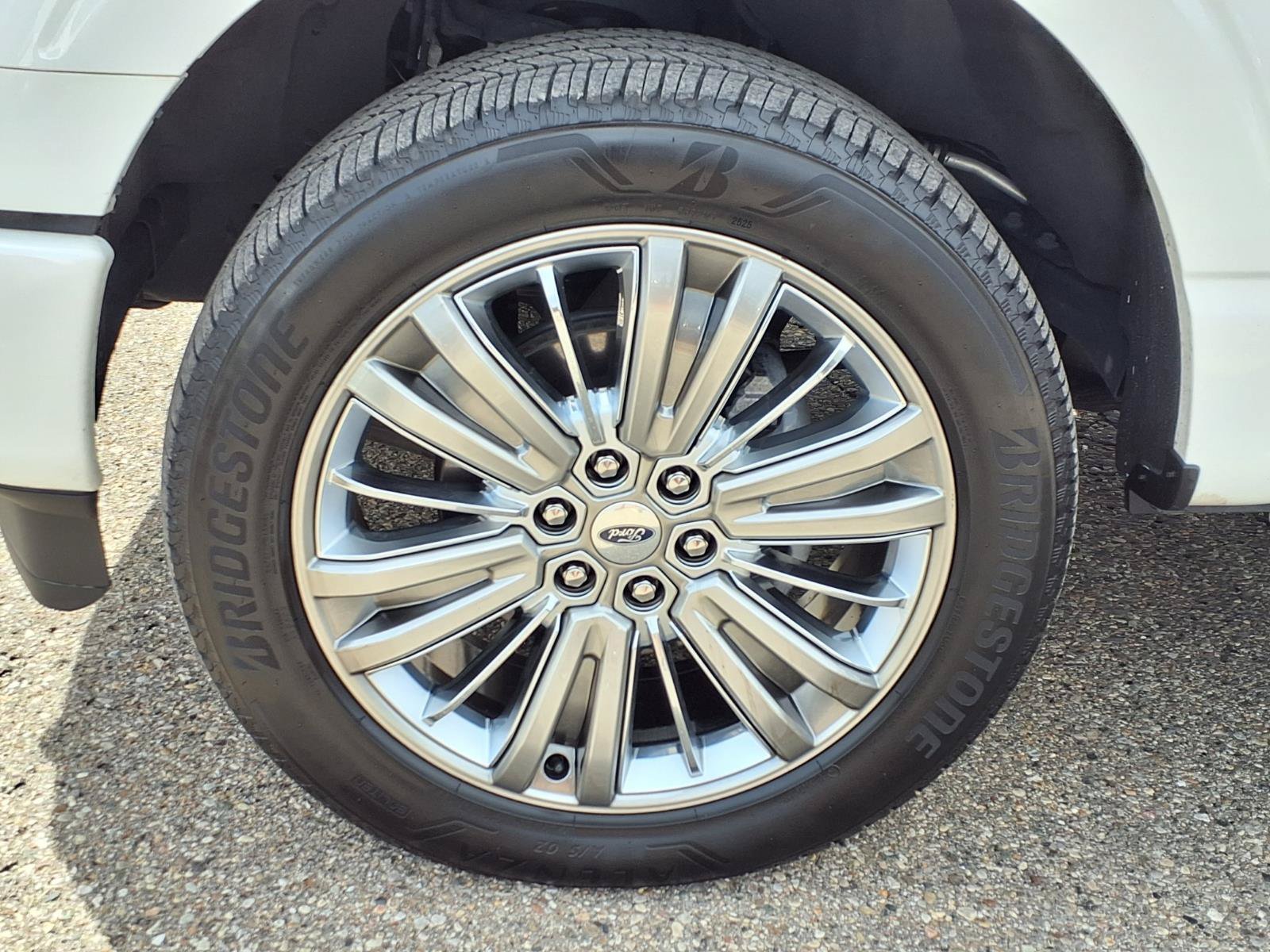 Certified Used 2025 Star White Ford Platinum image 31