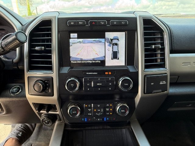 Used 2021 Black Ford LARIAT image 19