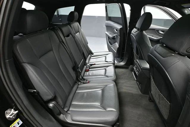 Used 2022 Black Audi 55 Premium Plus image 40