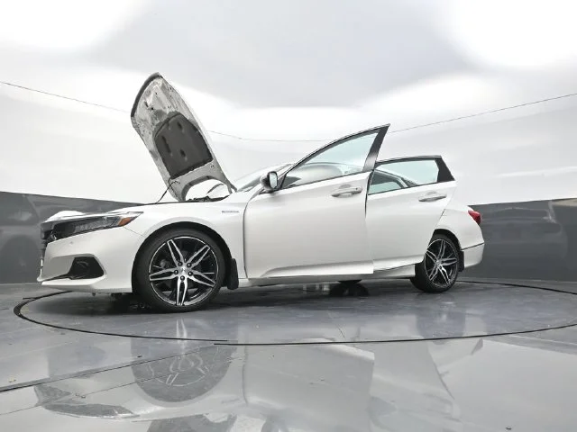 Used 2021 White Honda Touring image 41