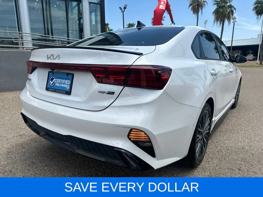Used 2024 White Kia GT-Line image 4