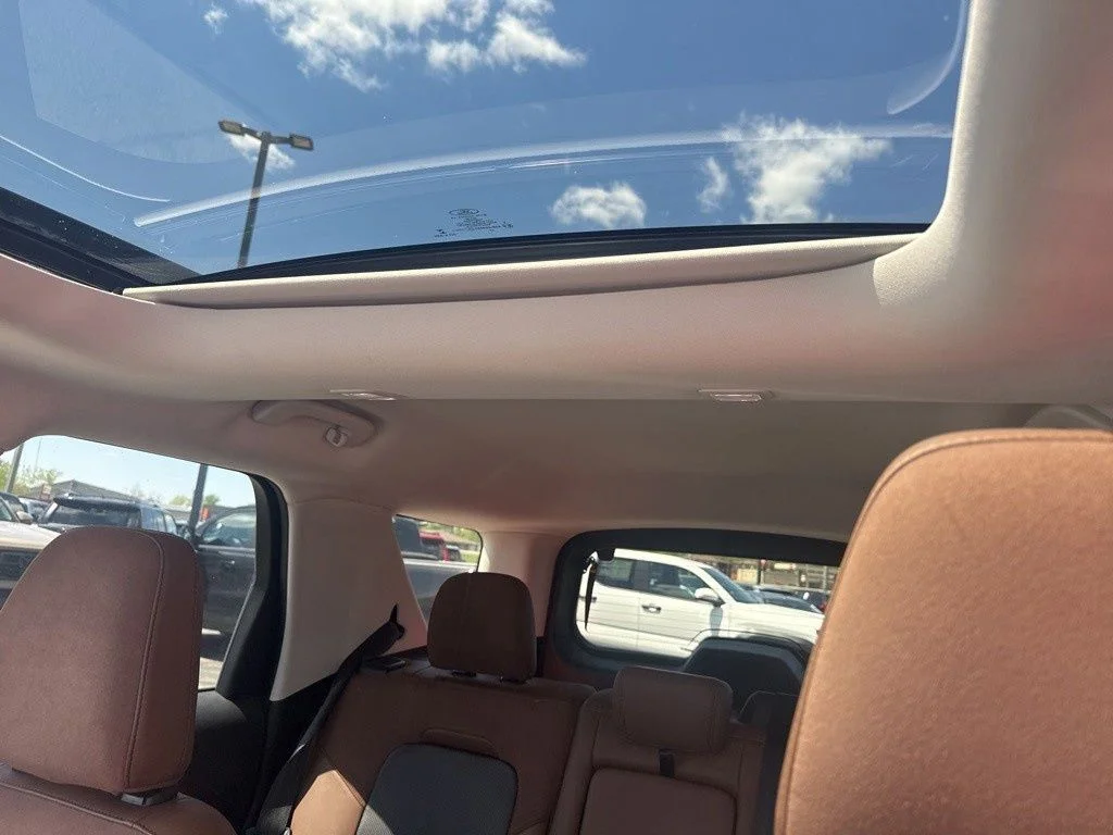 Used 2021 Silver Ford Badlands image 26