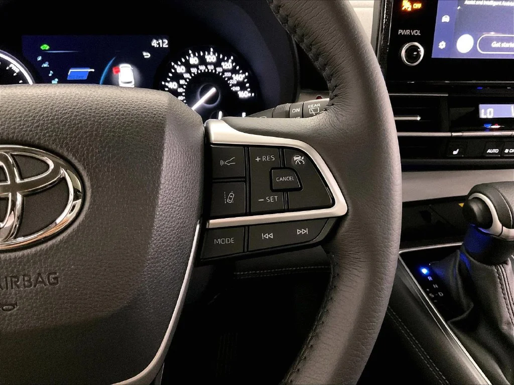 Used 2025 Blue Toyota XLE image 23