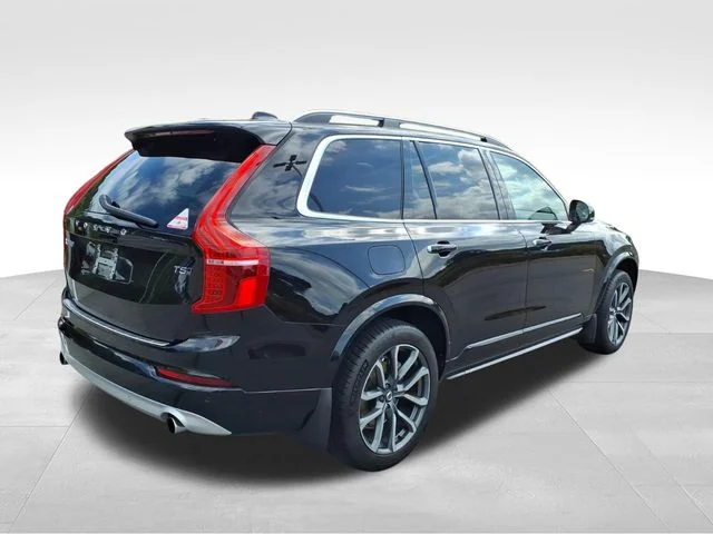 Used 2019 Black Volvo T5 Momentum image 13
