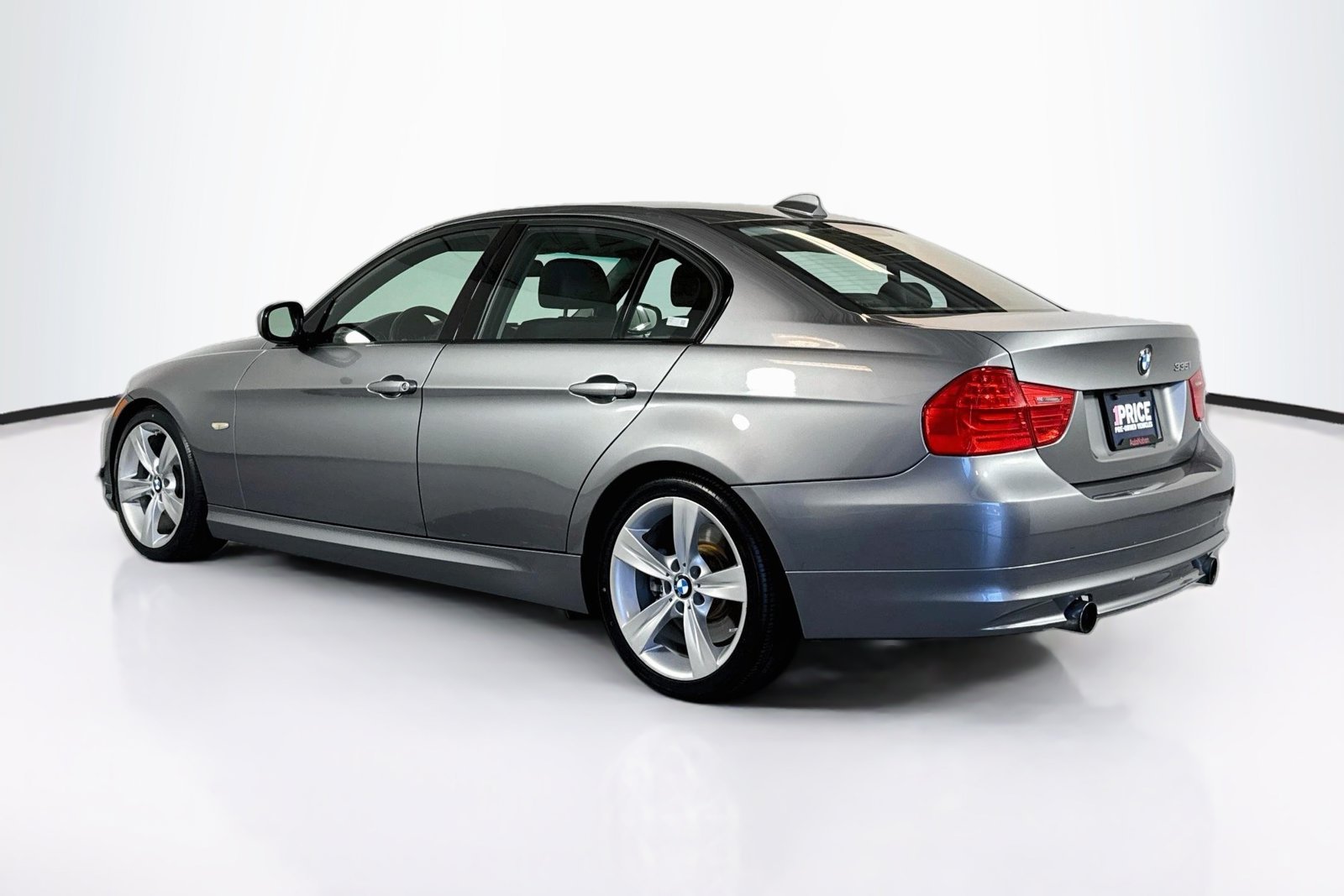 Used 2010 Space Gray Metallic BMW 335i image 7