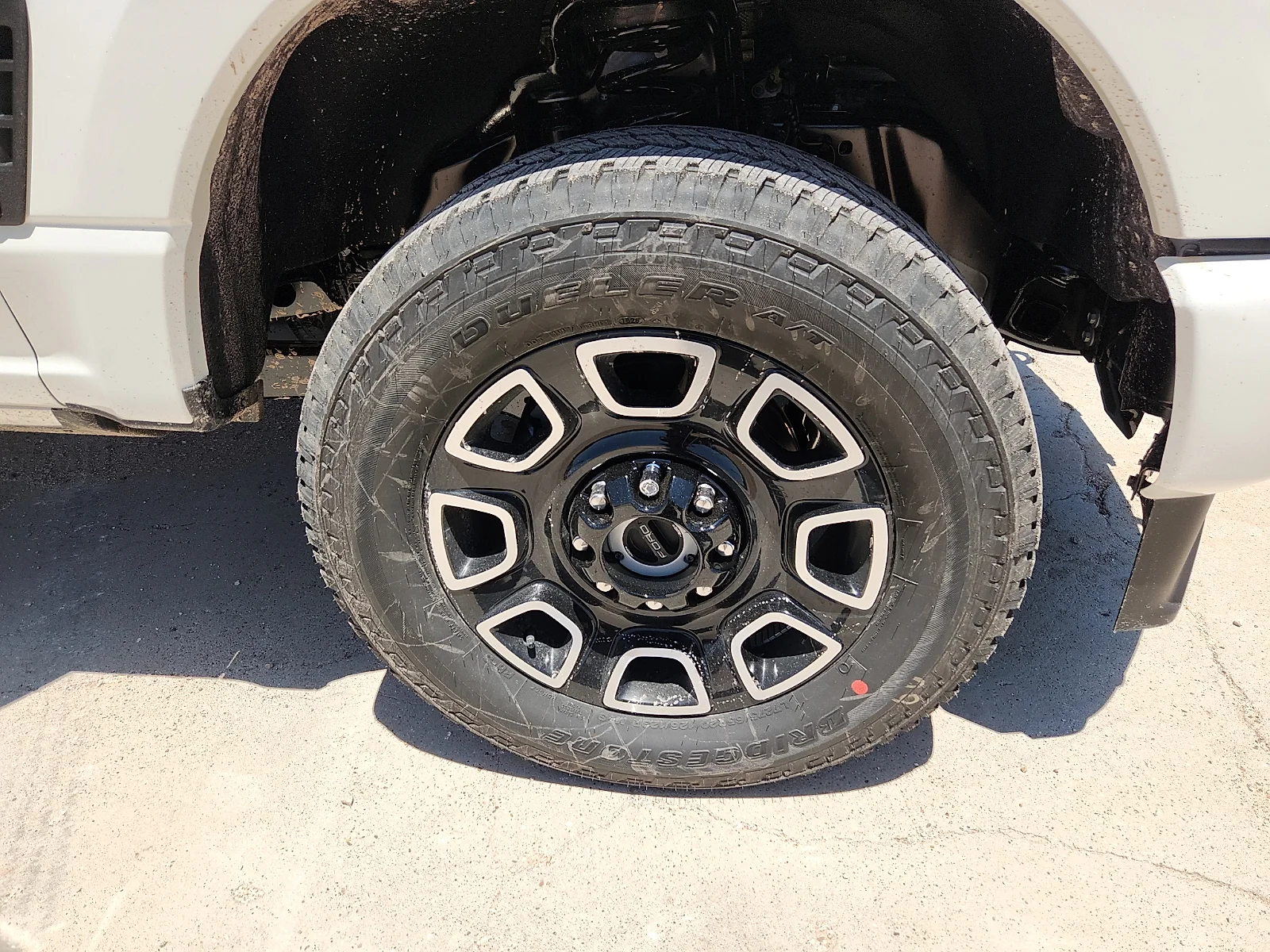 New 2026 Star White Metallic Tri-Coat Ford F-250® Platinum® image 9