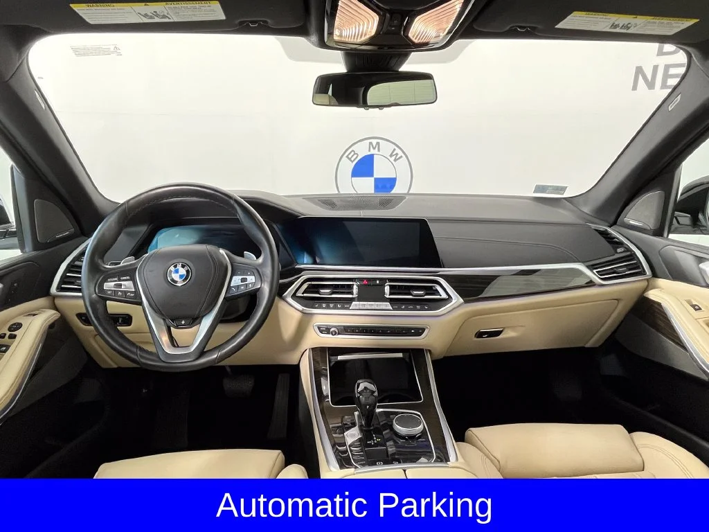 Used 2021 White Metallic BMW xDrive40i image 5