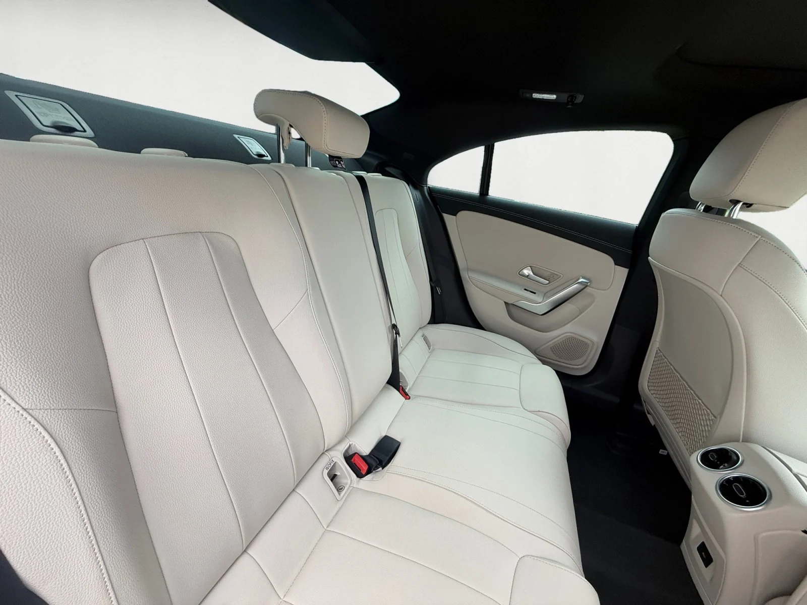 Used 2025 Polar White Mercedes-Benz CLA 250 image 18