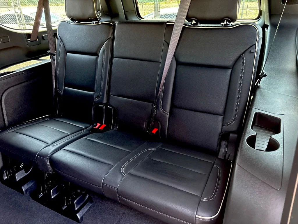 Used 2025 Onyx Black GMC Elevation image 12