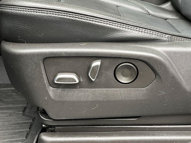 Used 2023 Onyx Black GMC Denali image 11