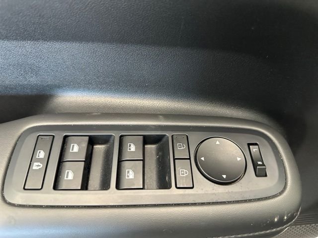 Used 2025 White Hyundai SEL image 20