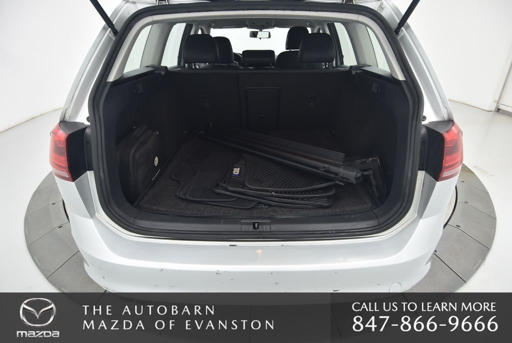 Used 2015 Reflex Silver Metallic Volkswagen S image 33