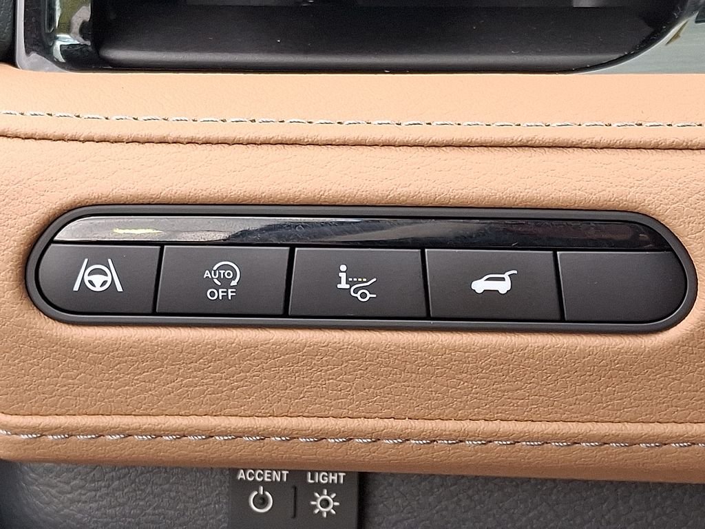 Used 2025 Blue INFINITI LUXE image 25