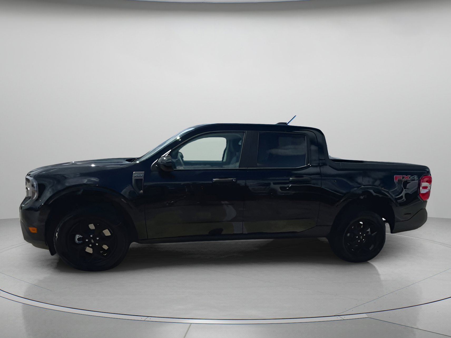 2025 Ford Maverick XLT - Photo 13