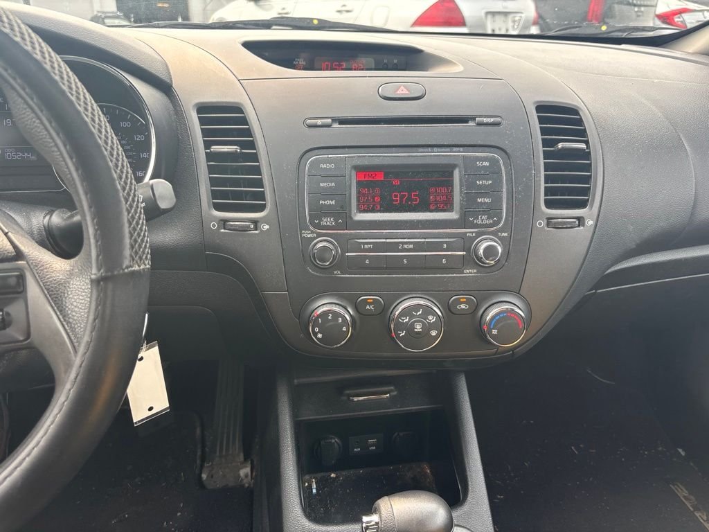 Used 2016 Blue Kia LX image 10