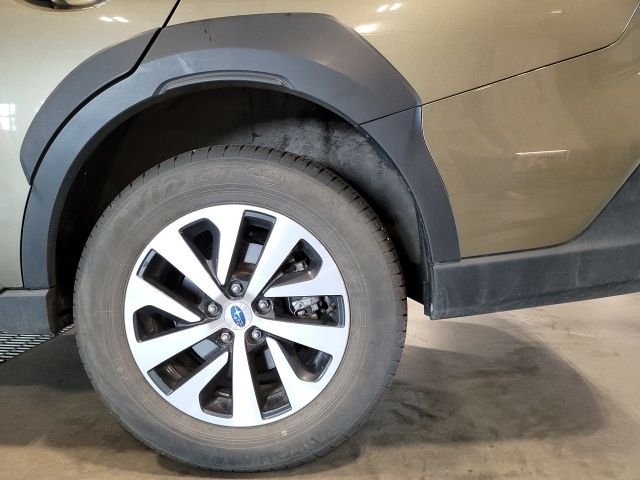 Used 2024 Green Metallic Subaru Premium image 11