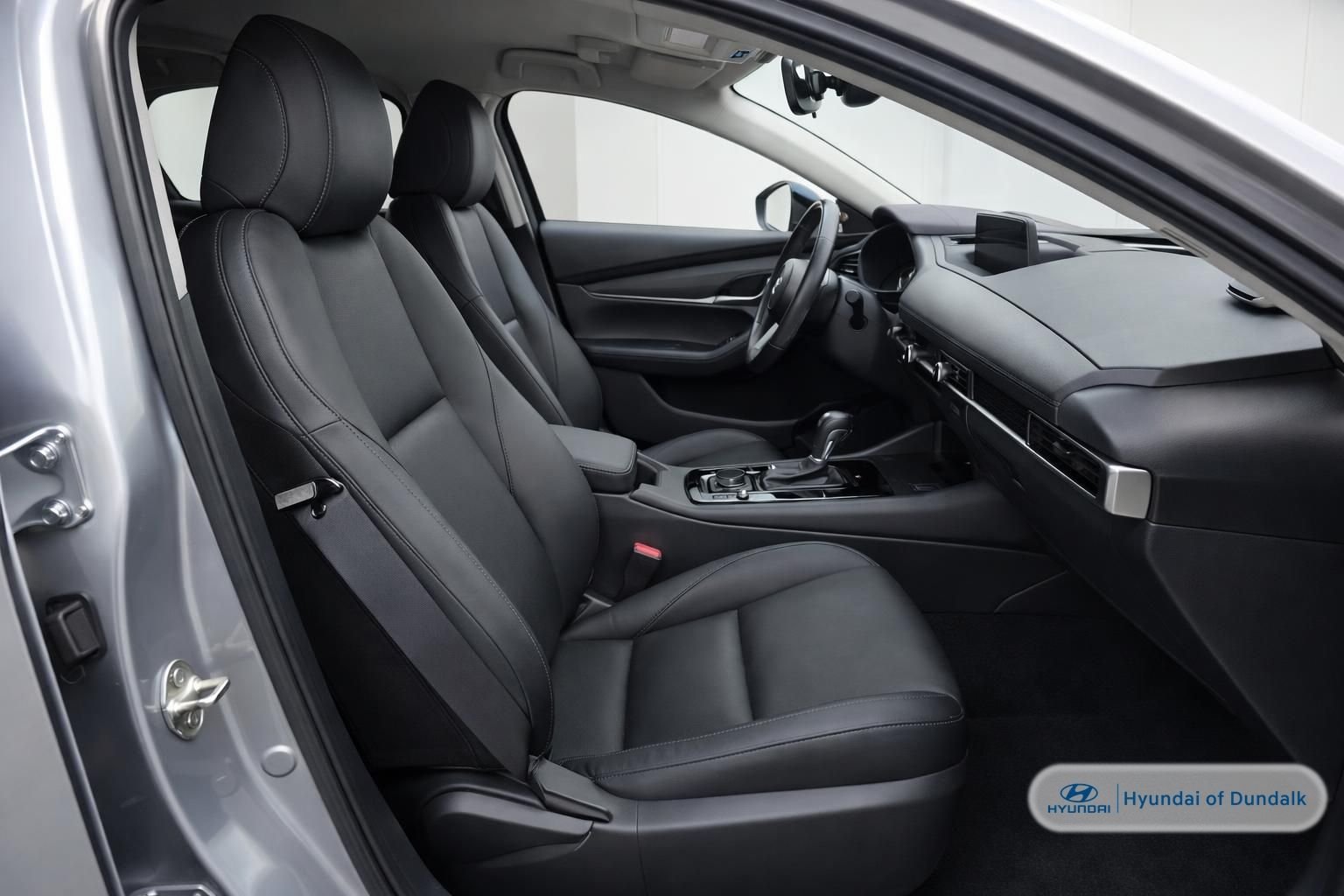 Used 2021 Silver Mazda Select image 10