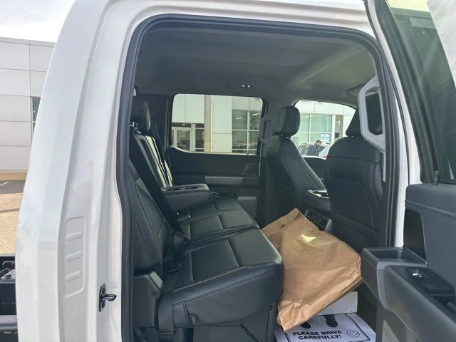2026 Ford F-350 Super Duty Chassis Cab Lariat - Photo 15