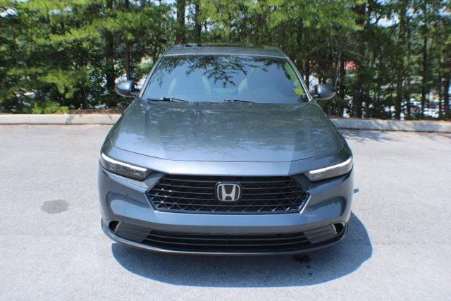 Used 2024 Meteorite Gray Metallic Honda EX image 17