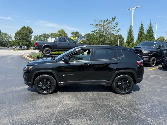 Certified Used 2023 Diamond Black Jeep Latitude image 2
