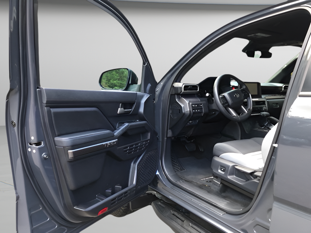 Used 2025  Toyota TRD Off Road image 15