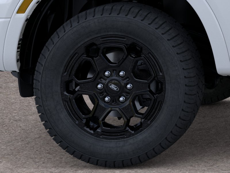 New 2025 Oxford White Ford XLT image 43