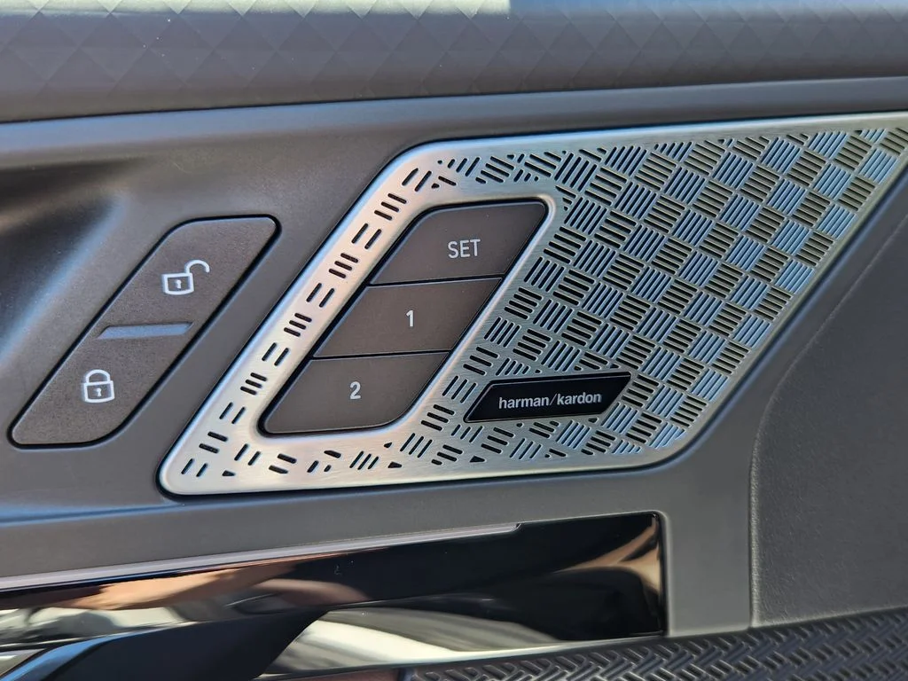 2025 BMW X2 28i - Photo 25