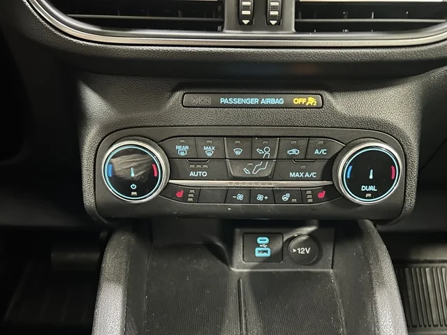 Used 2023 White FORD Active image 28